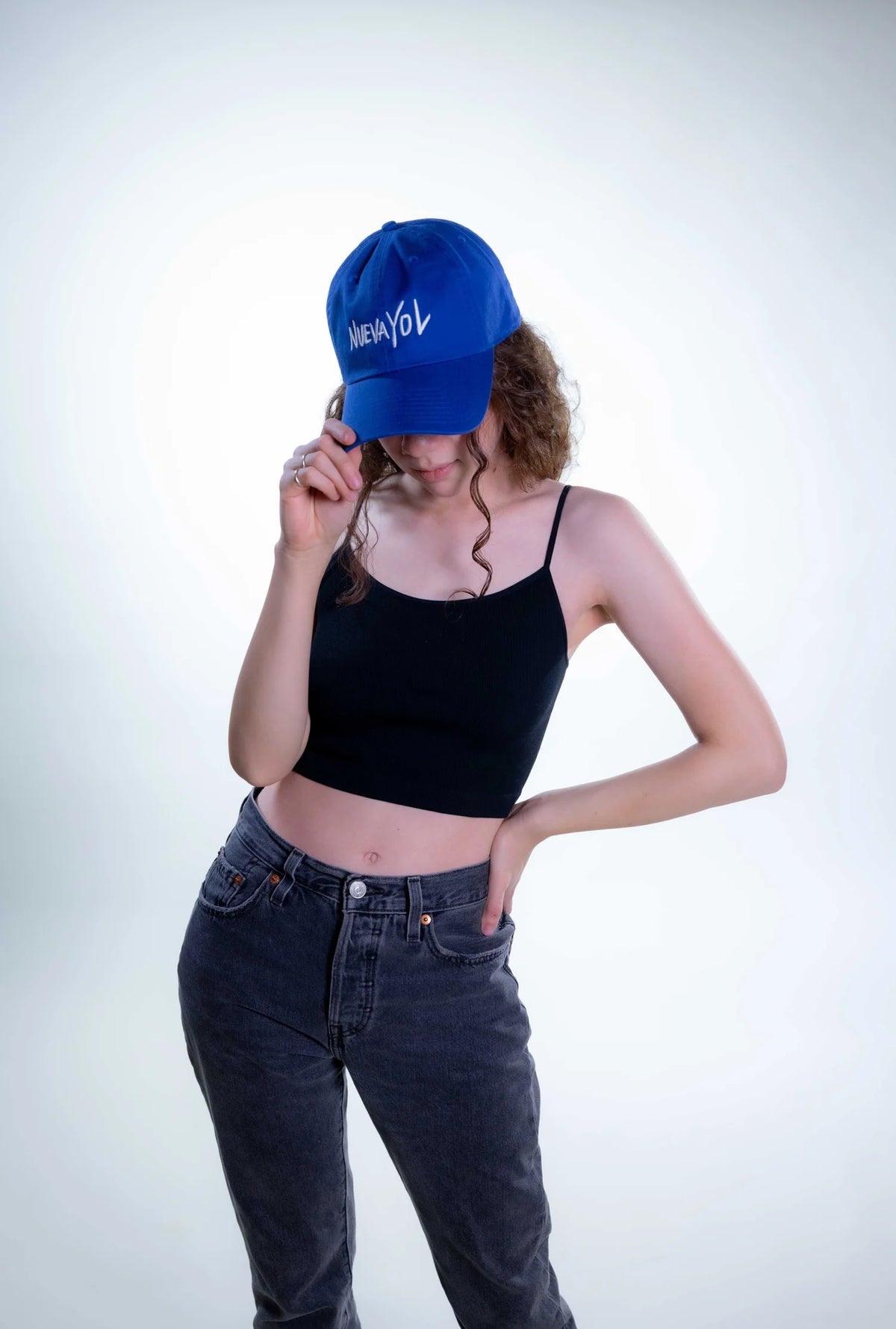 nuevayol hat girl 2 787 coffee.jpeg